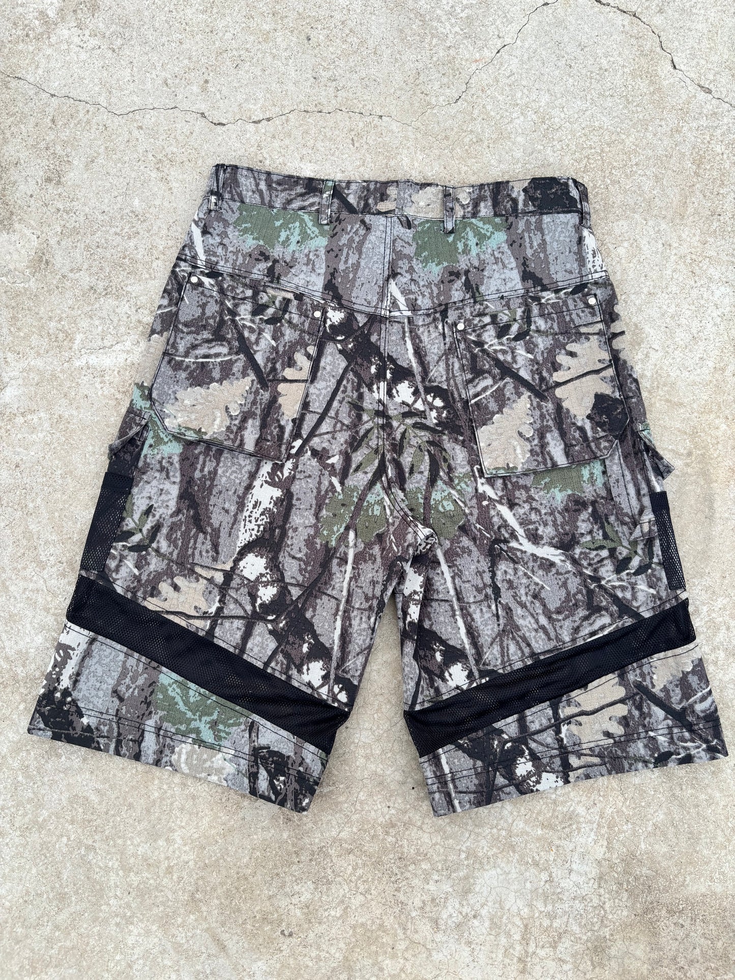 Camo jorts